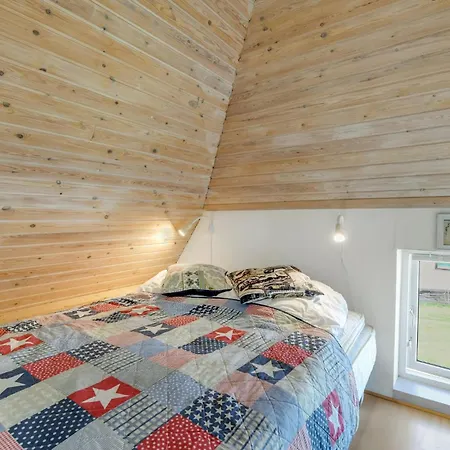 Beautiful In With House Sea View *
