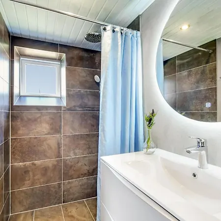 Beautiful In With House Sea View