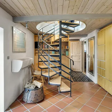 Beautiful In With House Sea View