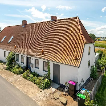 Holiday home Beautiful In With House Sea View